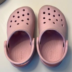Pink toddler crocs size 6
